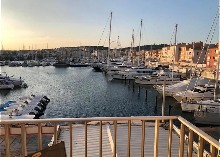 Апартаменти La Grande Roue Vue Magnifique Агд