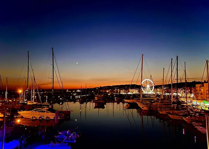 Апартаменти La Grande Roue Vue Magnifique Агд